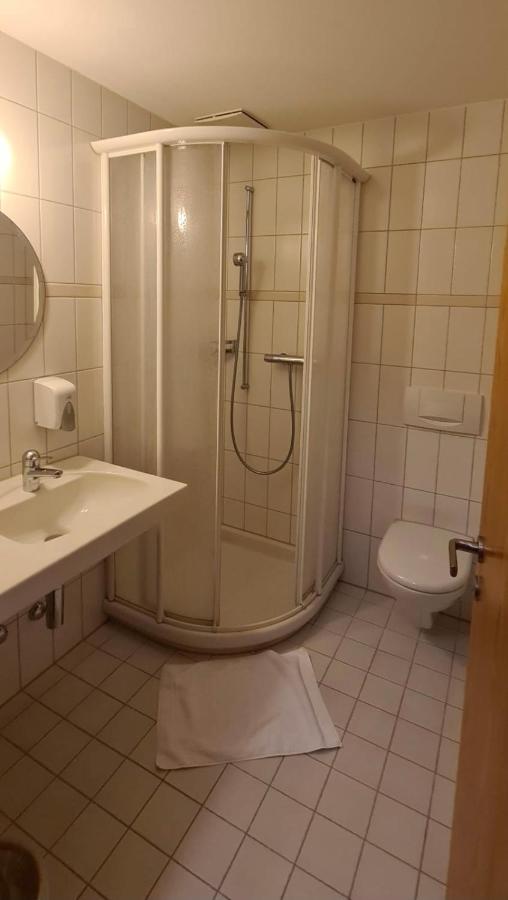 Hotel Breiti Bachenbulach Exteriör bild