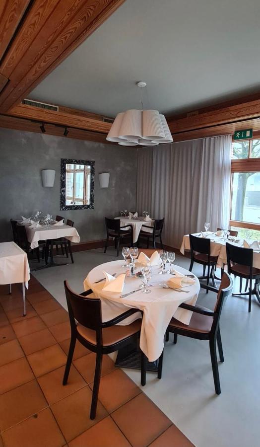 Hotel Breiti Bachenbulach Exteriör bild