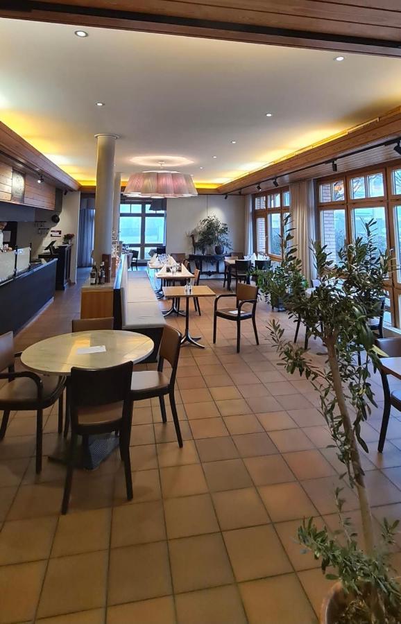 Hotel Breiti Bachenbulach Exteriör bild
